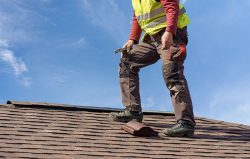 When to Call a Roofing Contractor for Repair