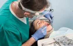 Teeth Bleaching Near Me | Teeth Bleaching Dentist in Houston