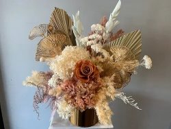 Elevate Your Home Decor with Beautiful Dried Flower Bouquets