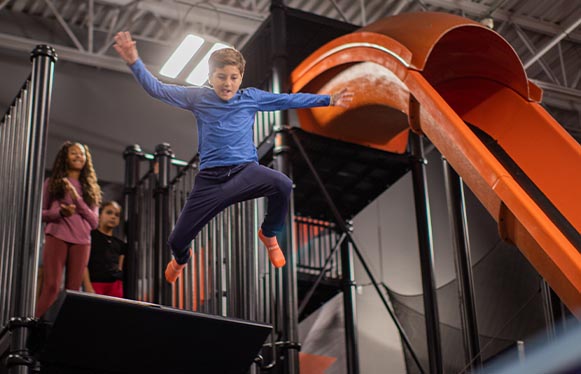Reserve Your Ticket Now with Sky Zone to Enjoy Freestyle Jumping in Ventura
