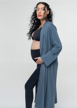 Stay Comfortable and Stylish with Maternity Leggings for Expecting Mothers