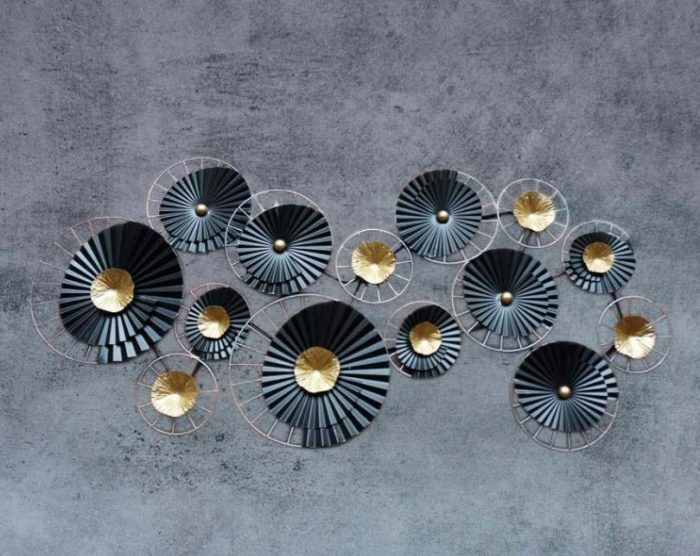 5 types of metal wall decor to own in 2023