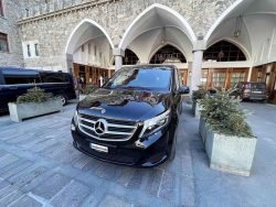 Why Hiring A Paris Chauffeur Is Best For Business Travel?