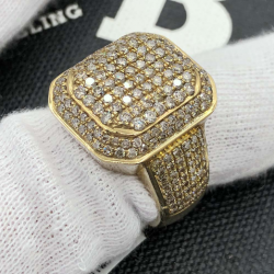 Top Diamond Iced Out Ring