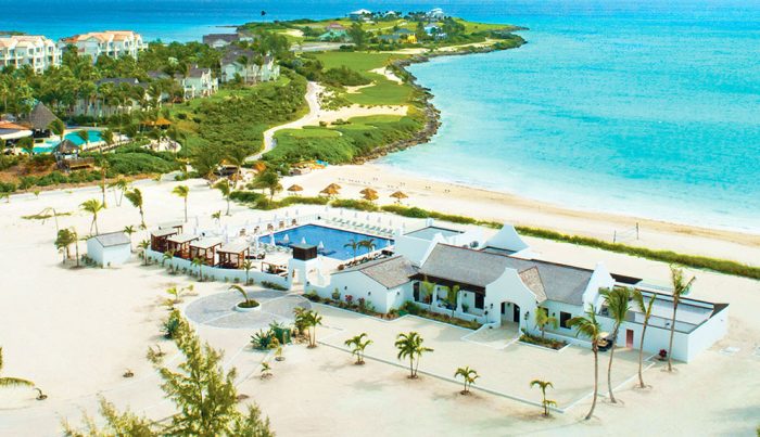 Destination wedding in Caribbean