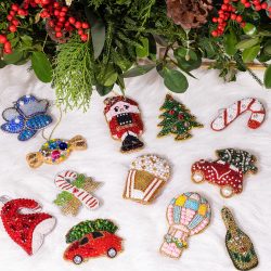 Get Christmas Decorative Items From ArtStory