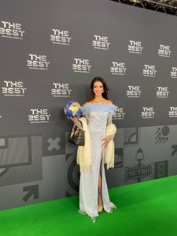 Rani Vanouska T. Modely Shines with Omnia Ball on FIFA Awards Green Carpet