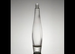200ml Round SHape Extra White Flint Glass Tall Guala Top Gin Bottle