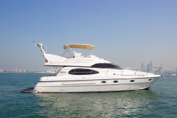 Xclusive Yachts X 10 d – yacht rental dubai