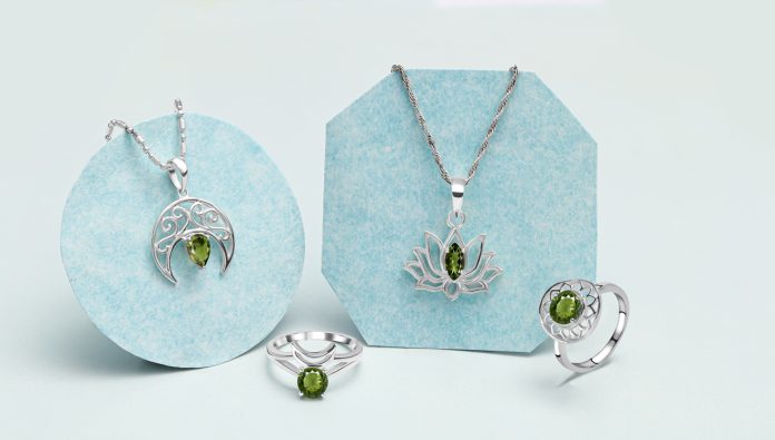 Buy Moldavite Gemstone Jewelry For Your life partner