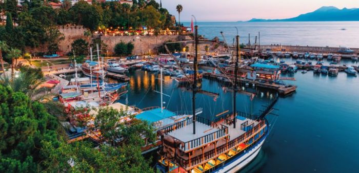 Explore Antalya in Winter in 2023