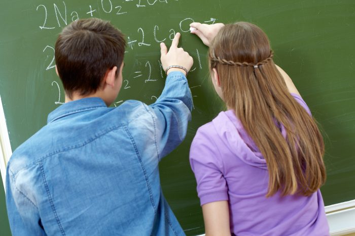 Make Complex Subjects Easy With Maths and Science Tutors In Pretoria