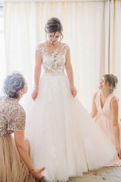 Wedding dresses trends: What happens next?：Lulus style