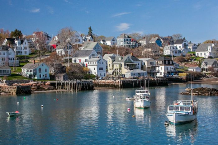 Charming Escapes: Small Towns in Maine Beckon