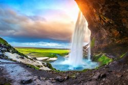 Unlocking the Magic: Best Time to Visit Iceland’s Natural Wonders