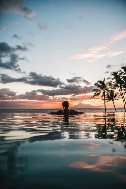 Find Oahu’s Leading Pool Building Professionals at Hawaii Pools