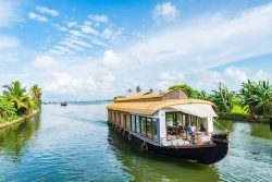 Kerala Houseboat Packages From Seasonz India Holidays