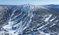 Skiing Bliss: Virginia’s Snow-Covered Peaks Await Your Winter Adventure