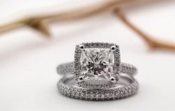 Vancouver Romance: Crafting Personalized Engagement Ring Experiences