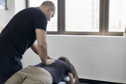 Chiropractor for spinal manipulation