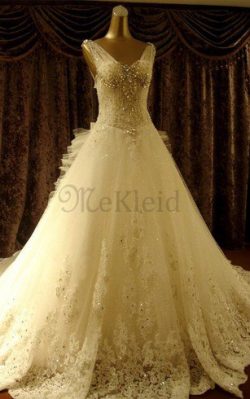 Ärmelloses Romantisches Luxus Brautkleid mit Schmetterlingsknoten mit Plissierungen – MeKl ...