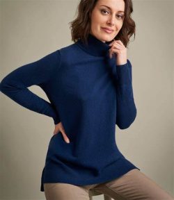 Winter Essentials: Stay Stylishly Warm with Women’s Cashmere Jumpers
