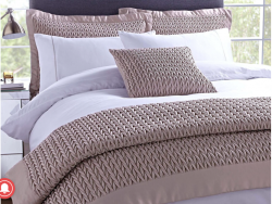 Opulent Elegance: Premium luxury Bed Throws for Ultimate Comfort