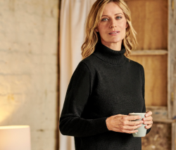 Sweater Weather Essential: Women’s Cashmere Jumpers for Fall/Winter