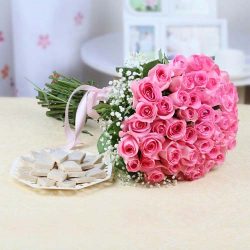 Send Online Flowers And Sweets For Mother’s Day By OyeGifts