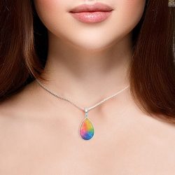 Rainbow Quartz Pendant – A Colorful Jewelry Piece To Enhance Your Look