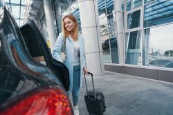 Heathrow to Gatwick: Taxi, Bus, and Train Options
