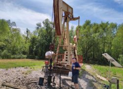 How to Generate Monthly Passive Income from Oil and Gas Wells