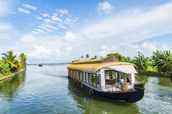 Discover India’s Wonders with Top Travel Agents in India: Kerala Tour Packages
