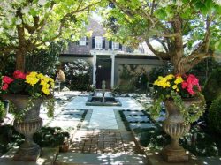 Explore Charleston Garden Tours with Old Walled City Tours
