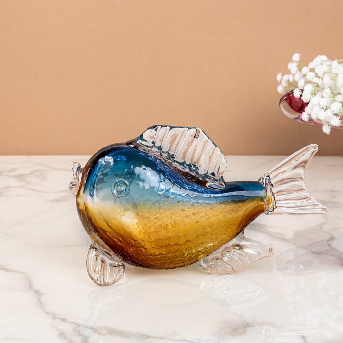 Transform Your Table With Contemporary Decor Pieces