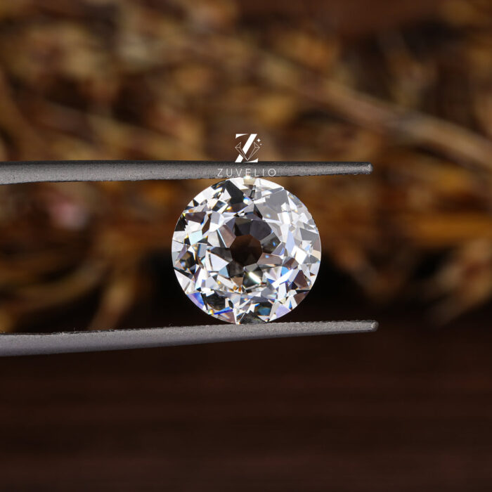 Loose Diamond for Engagement and Beyond