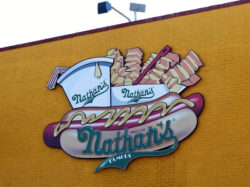 Enhance Your Business Visibility with Custom Commercial Building Signs in Tampa!