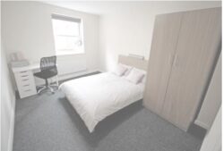 Centrally Located Student Living by Megaclose – Book 3 Bed Student Flat Nottingham
