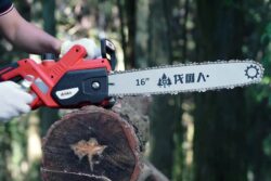 Automatic Chainsaw Gains Ground with Safer, Smarter Cutting