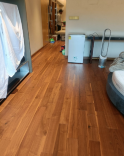 Elegant Solid Wooden Flooring in Navi Mumbai