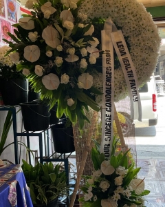 Stunning Flower Arrangement for Funeral in Philippines with Online Delivery of Sympathy Flowers