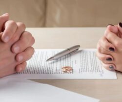 The Role of a Divorce Attorney in Child Custody Cases