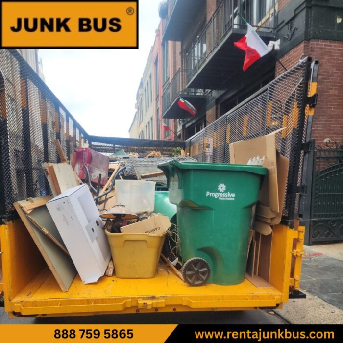 Roll off dumpster in Gulfport | Junk Bus