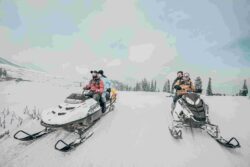 Looking for the Best Kashmir Tour Packages?