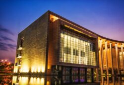 Building Facade Light – Enhance Your Structure’s Aesthetics