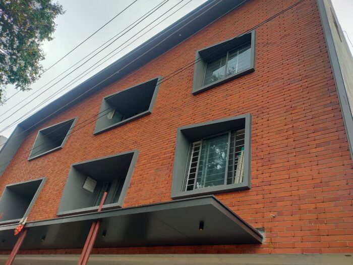 High-Quality 3 Hole Bricks for Durable Construction | Golden Bricks Co
