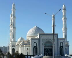 Complete Almaty Tour Package for Exploring City and Mountains