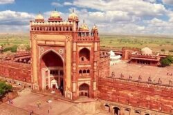 Agra to Fatehpur Sikri Cab | Agra to Fatehpur Sikri Taxi