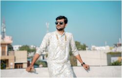 Kurta Season: Styling Men’s Kurtas for Casual and Festive Looks