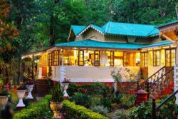I found a quieter side of Mahabaleshwar away from the viewpoints